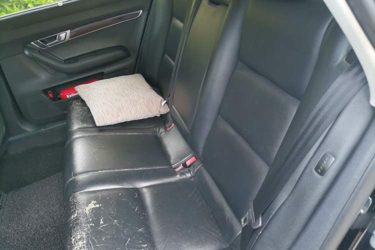 Used Audi A6L 2011 2.0 TFSI automatic Comfort trim Left Rear Seat