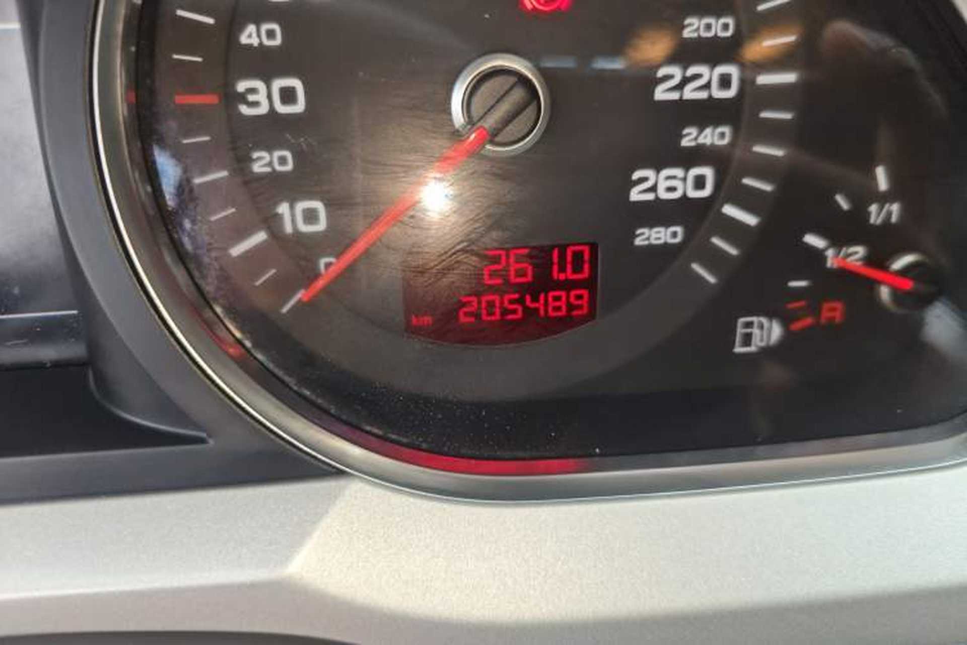 Used Audi A6L 2011 2.0 TFSI automatic Comfort trim Odometer Close Up