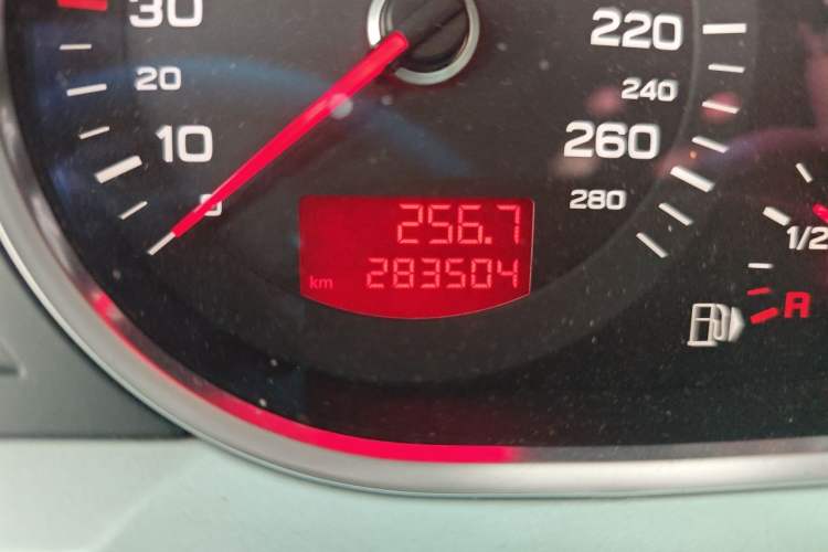 Used Audi A6L 2011 2.4L Technology Edition Odometer Close Up