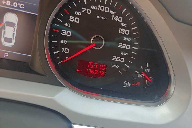 Used Audi A6L 2011 2.4L Technology Edition Odometer Close Up