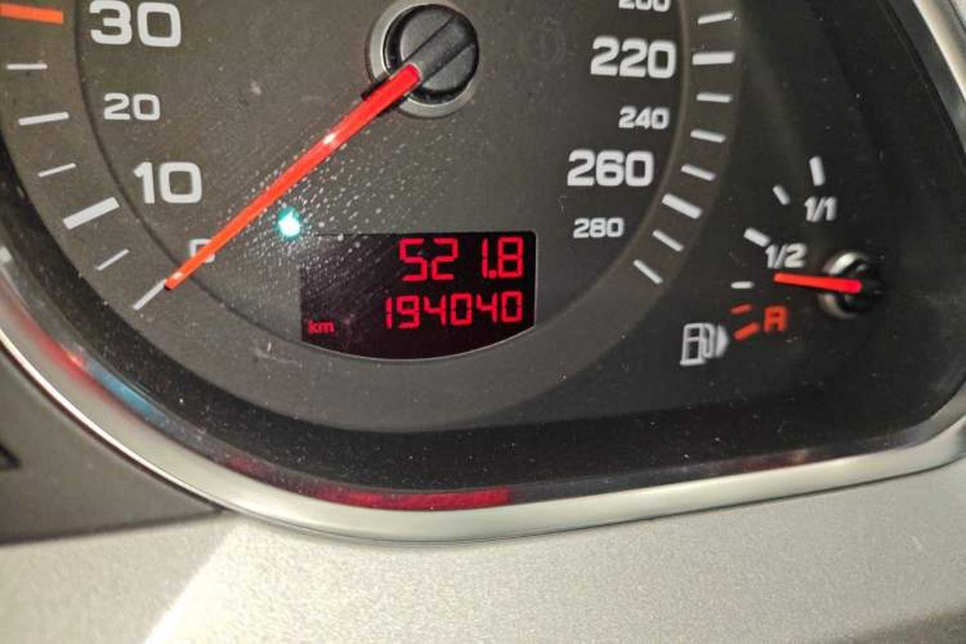 Used Audi A6L 2011 2.4L Comfort Edition Odometer Close Up