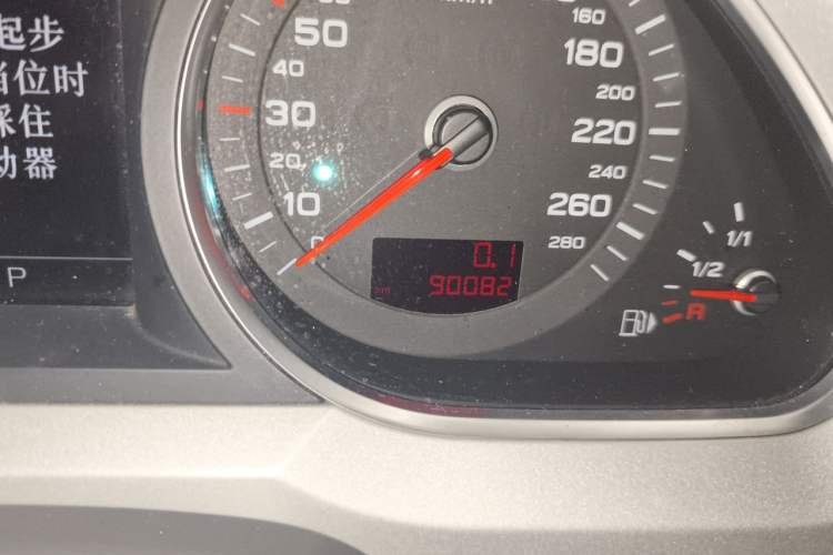 Used Audi A6L 2011 2.4L Technology Edition Odometer Close Up