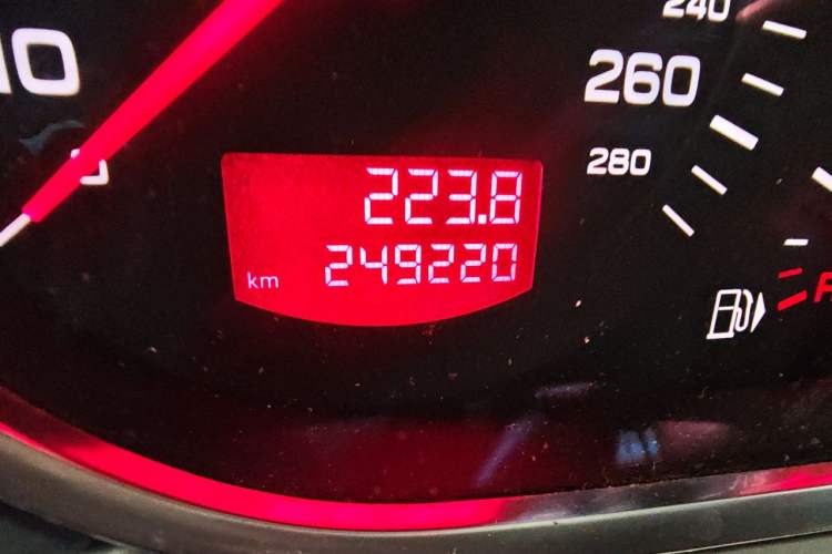 Used Audi A6L 2011 2.4L Technology Edition Odometer Close Up