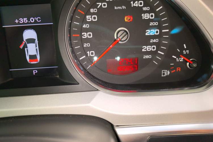Used Audi A6L 2011 2.4L Technology Edition Odometer Close Up