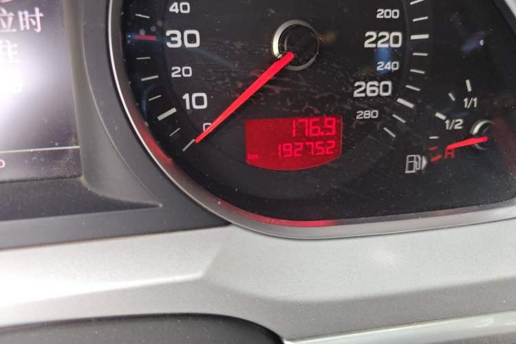 Used Audi A6L 2011 2.4L Technology Edition Odometer Close Up