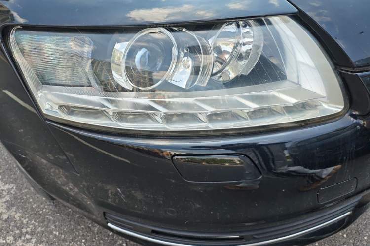Used Audi A6L 2011 2.0 TFSI Automatic Standard Edition Right Front Headlight