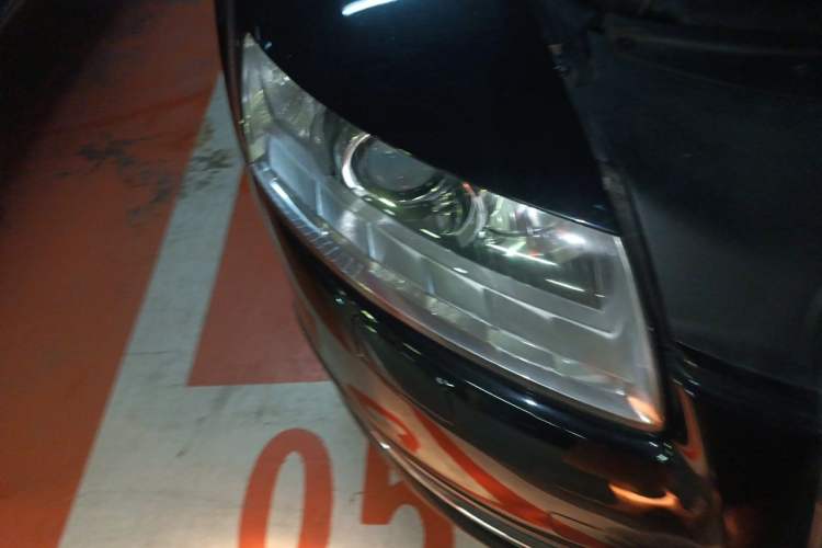 Used Audi A6L 2011 2.0 TFSI Automatic Standard Edition Right Front Headlight