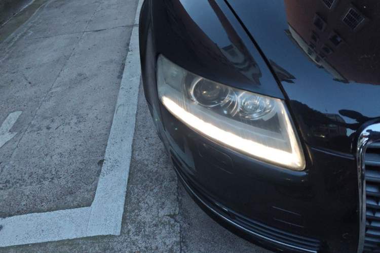 Used Audi A6L 2011 3.0 TFSI quattro Luxury Model Right Front Headlight