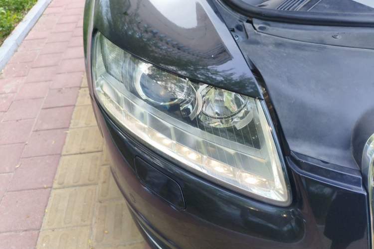 Used Audi A6L 2011 2.7 TDI Comfort Model Right Front Headlight