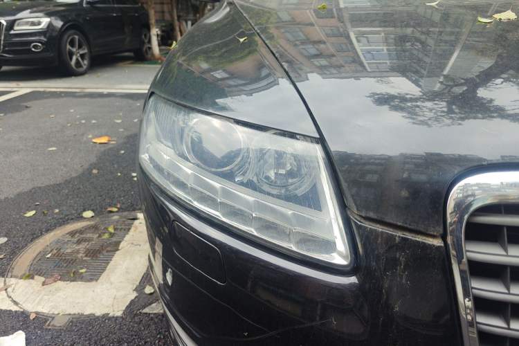 Used Audi A6L 2011 2.0 TFSI Automatic Standard Edition Right Front Headlight