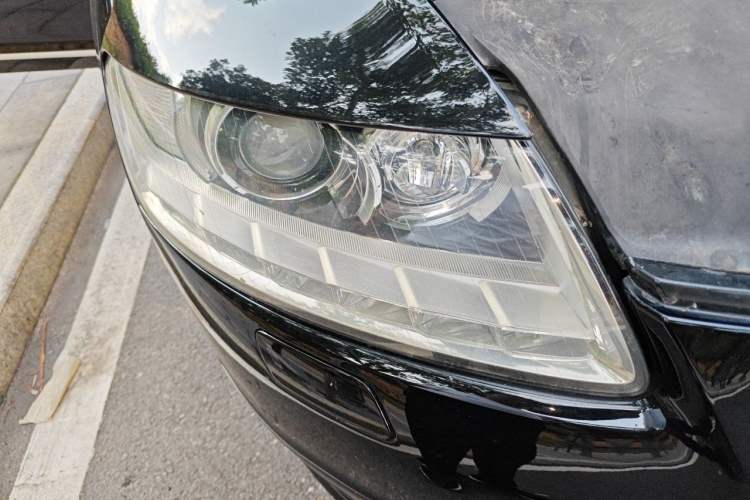 Used Audi A6L 2011 2.8 FSI quattro Luxury Model Right Front Headlight