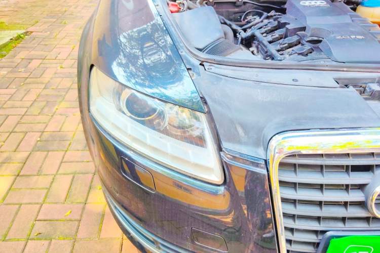 Used Audi A6L 2011 2.0 TFSI Automatic Standard Edition Right Front Headlight