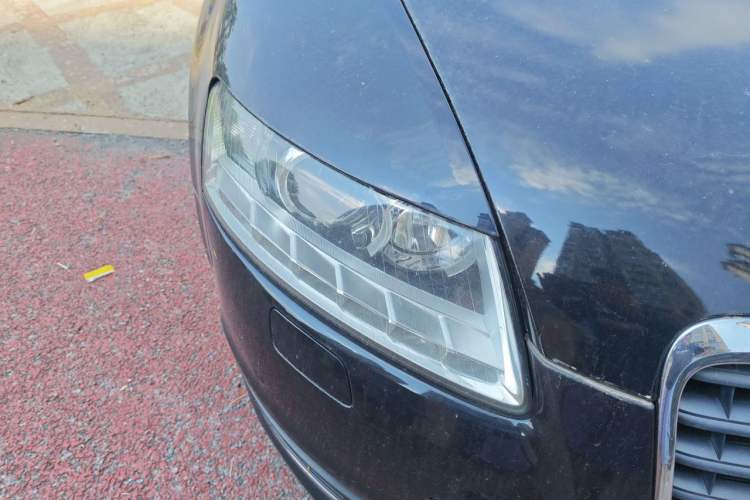 Used Audi A6L 2011 2.0 TFSI Automatic Standard Edition Right Front Headlight