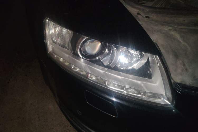 Used Audi A6L 2011 2.4L Comfort Edition Right Front Headlight