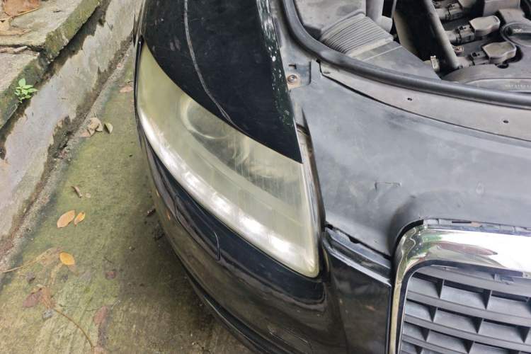 Used Audi A6L 2011 2.0 TFSI automatic Comfort trim Right Front Headlight
