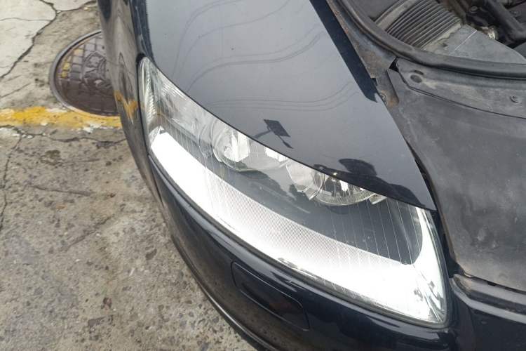 Used Audi A6L 2011 2.0 TFSI Automatic Standard Edition Right Front Headlight