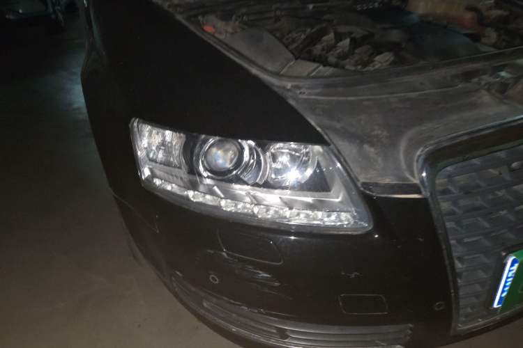Used Audi A6L 2011 2.0 TFSI Automatic Standard Edition Right Front Headlight