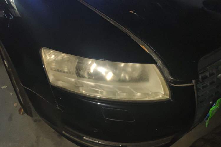 Used Audi A6L 2011 2.0 TFSI Automatic Standard Edition Right Front Headlight