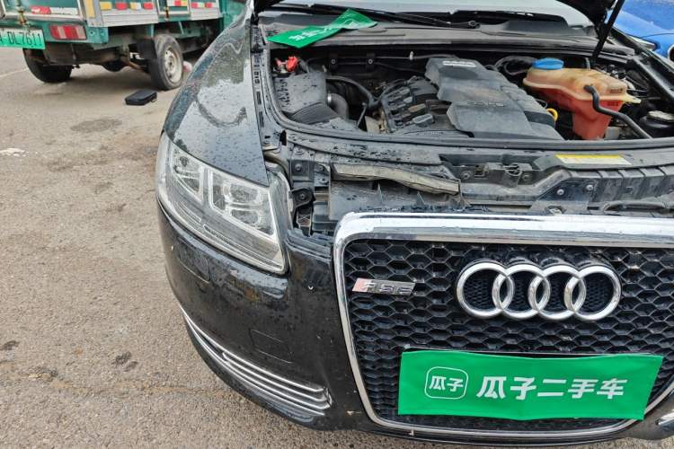 Used Audi A6L 2011 2.0 TFSI Automatic Standard Edition Right Front Headlight