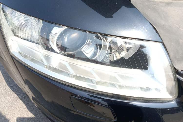 Used Audi A6L 2011 2.0 TFSI Automatic Standard Edition Right Front Headlight