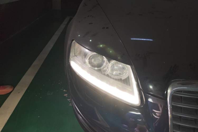Used Audi A6L 2011 2.0 TFSI Automatic Standard Edition Right Front Headlight