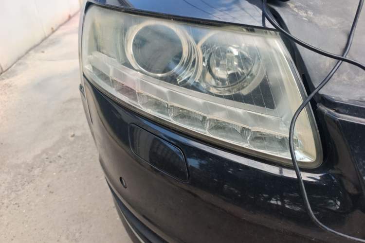 Used Audi A6L 2011 2.0 TFSI Automatic Standard Edition Right Front Headlight