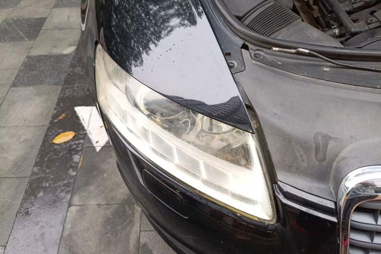 Used Audi A6L 2011 2.0 TFSI automatic Comfort trim Right Front Headlight