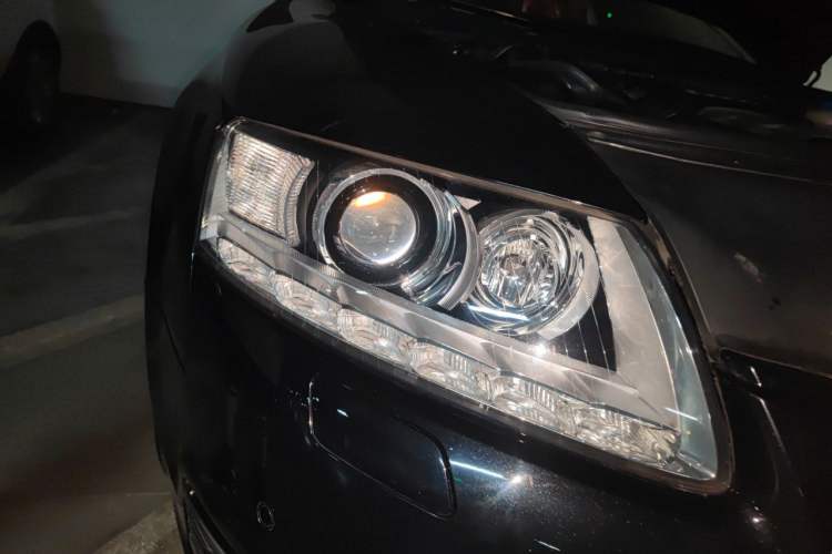 Used Audi A6L 2011 2.8 FSI Comfort Model Right Front Headlight