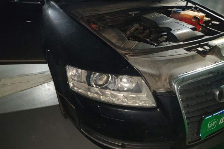 Used Audi A6L 2011 2.0 TFSI Automatic Standard Edition Right Front Headlight