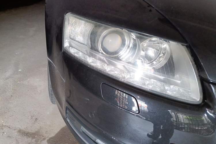 Used Audi A6L 2011 2.0 TFSI automatic Comfort trim Right Front Headlight