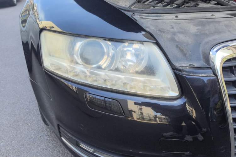 Used Audi A6L 2011 2.0 TFSI automatic Comfort trim Right Front Headlight