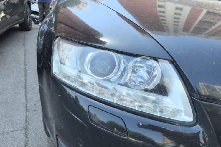 Used Audi A6L 2011 2.0 TFSI Automatic Standard Edition Right Front Headlight