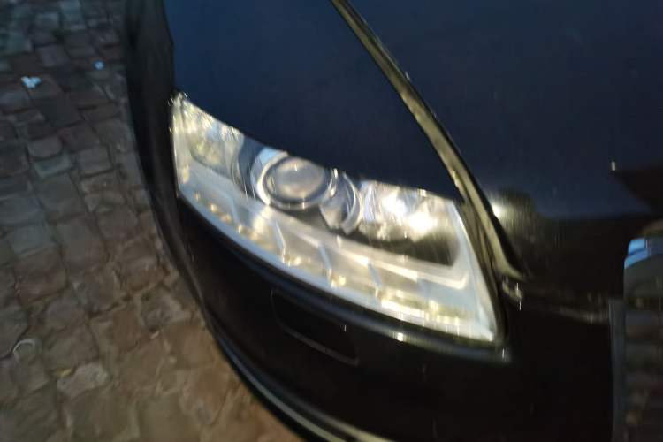 Used Audi A6L 2011 2.0 TFSI Automatic Standard Edition Right Front Headlight