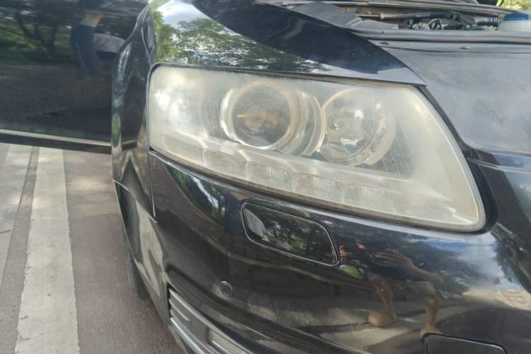 Used Audi A6L 2011 2.0 TFSI Automatic Standard Edition Right Front Headlight