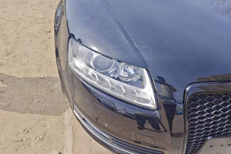 Used Audi A6L 2011 2.0 TFSI Automatic Standard Edition Right Front Headlight