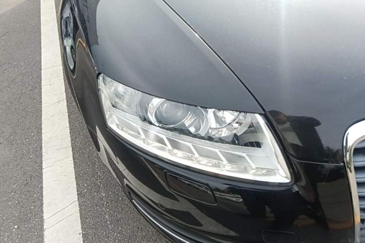 Used Audi A6L 2011 2.0 TFSI Automatic Standard Edition Right Front Headlight