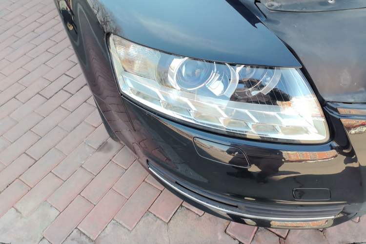 Used Audi A6L 2011 2.7 TDI Comfort Model Right Front Headlight