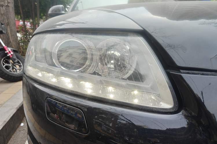 Used Audi A6L 2011 2.7 TDI Comfort Model Right Front Headlight