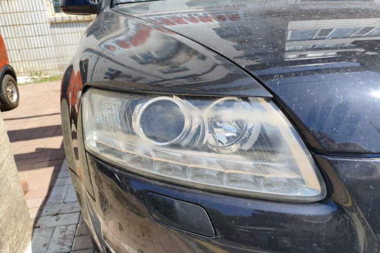 Used Audi A6L 2011 2.0 TFSI Automatic Standard Edition Right Front Headlight