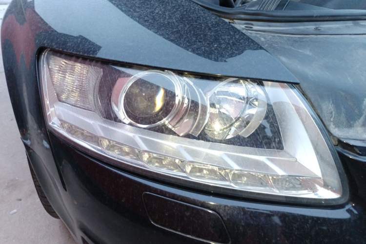 Used Audi A6L 2011 2.4L Comfort Edition Right Front Headlight