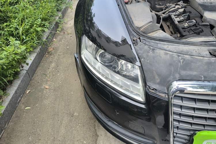 Used Audi A6L 2011 2.0 TFSI Automatic Standard Edition Right Front Headlight