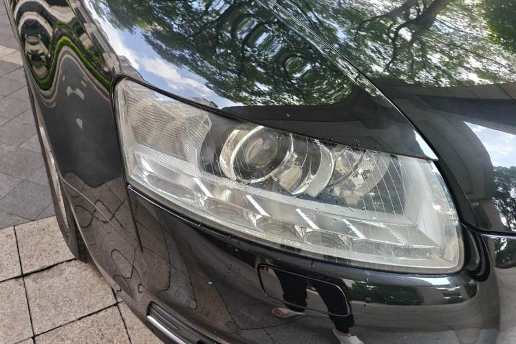 Used Audi A6L 2011 2.0 TFSI Automatic Standard Edition Right Front Headlight
