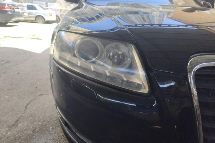 Used Audi A6L 2011 2.0 TFSI Automatic Standard Edition Right Front Headlight