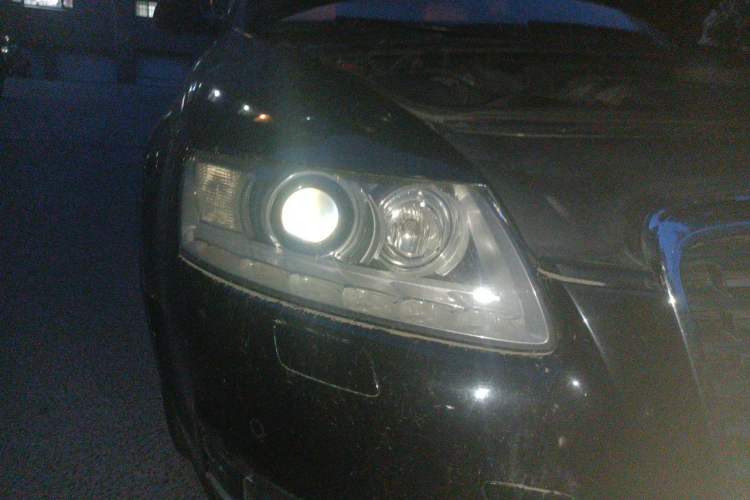 Used Audi A6L 2011 2.8 FSI Comfort Model Right Front Headlight