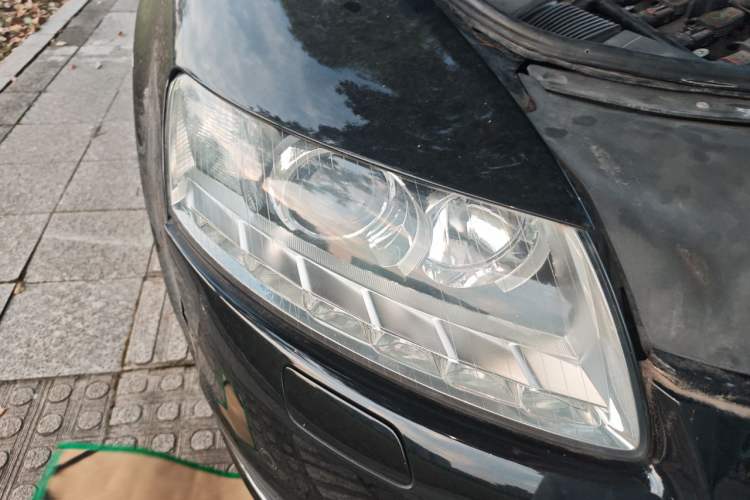 Used Audi A6L 2011 2.0 TFSI Automatic Standard Edition Right Front Headlight