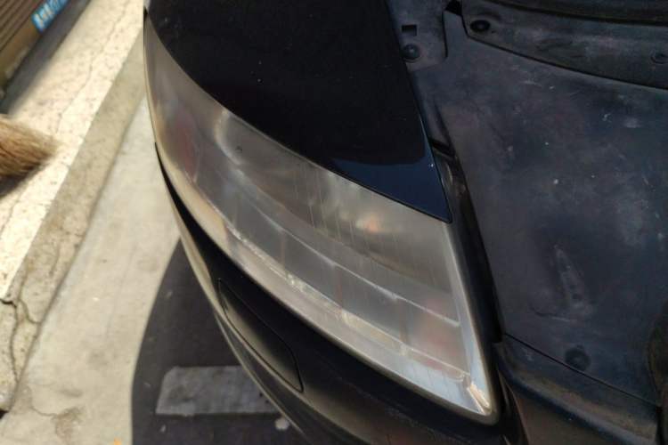 Used Audi A6L 2011 2.0 TFSI Automatic Standard Edition Right Front Headlight