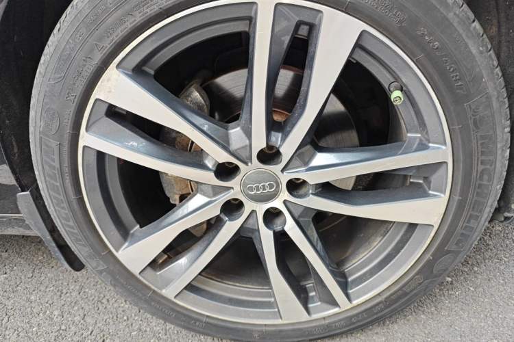 Used Audi A6L 2011 2.8 FSI quattro Luxury Model Right Front Wheel Hub