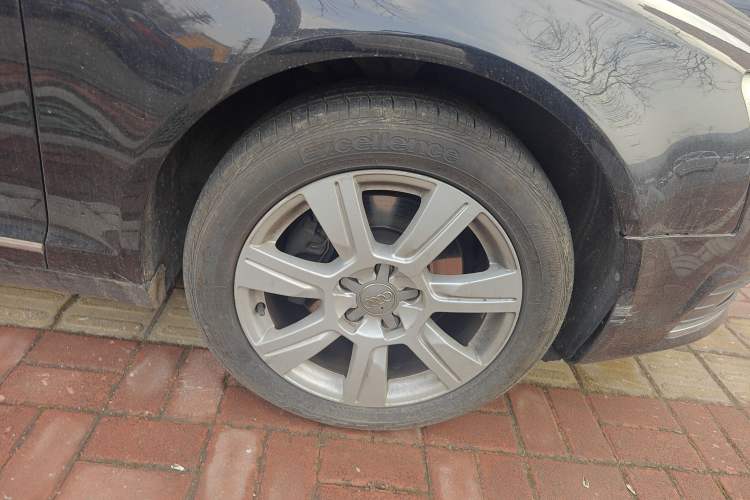 Used Audi A6L 2011 2.4L Technology Edition Right Front Wheel Hub