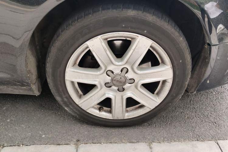 Used Audi A6L 2011 2.8 FSI quattro Luxury Model Right Front Wheel Hub