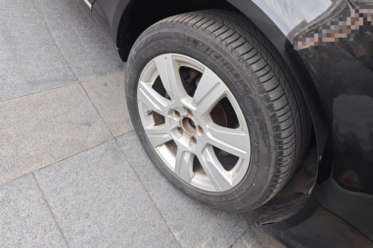 Used Audi A6L 2011 2.4L Comfort Edition Right Front Wheel Hub